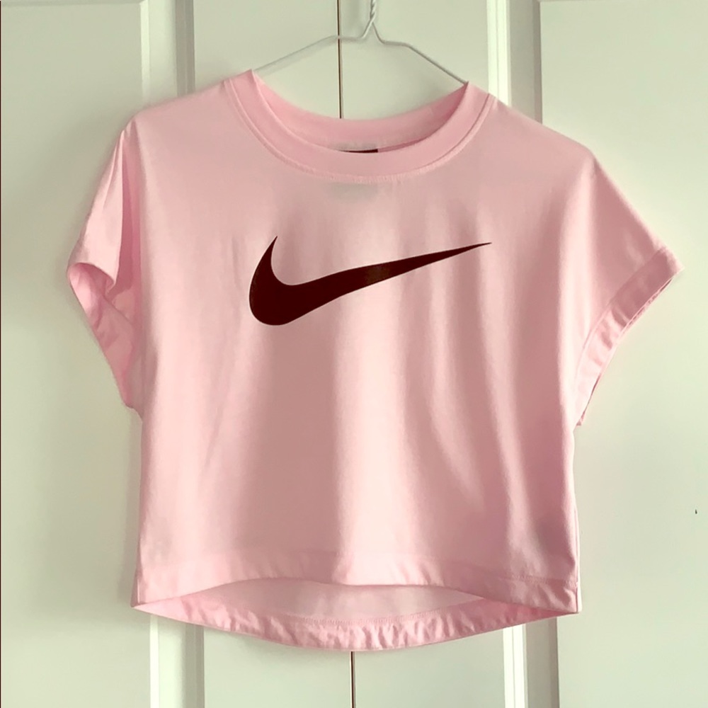 Nike Cropped Pink Top!